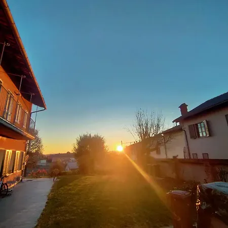 Le Aromatiche, In Cascina Con Giardino Casa de Férias *