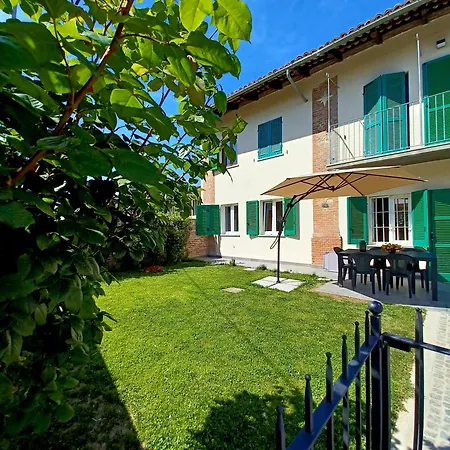 Holiday home Le Aromatiche, In Cascina Con Giardino